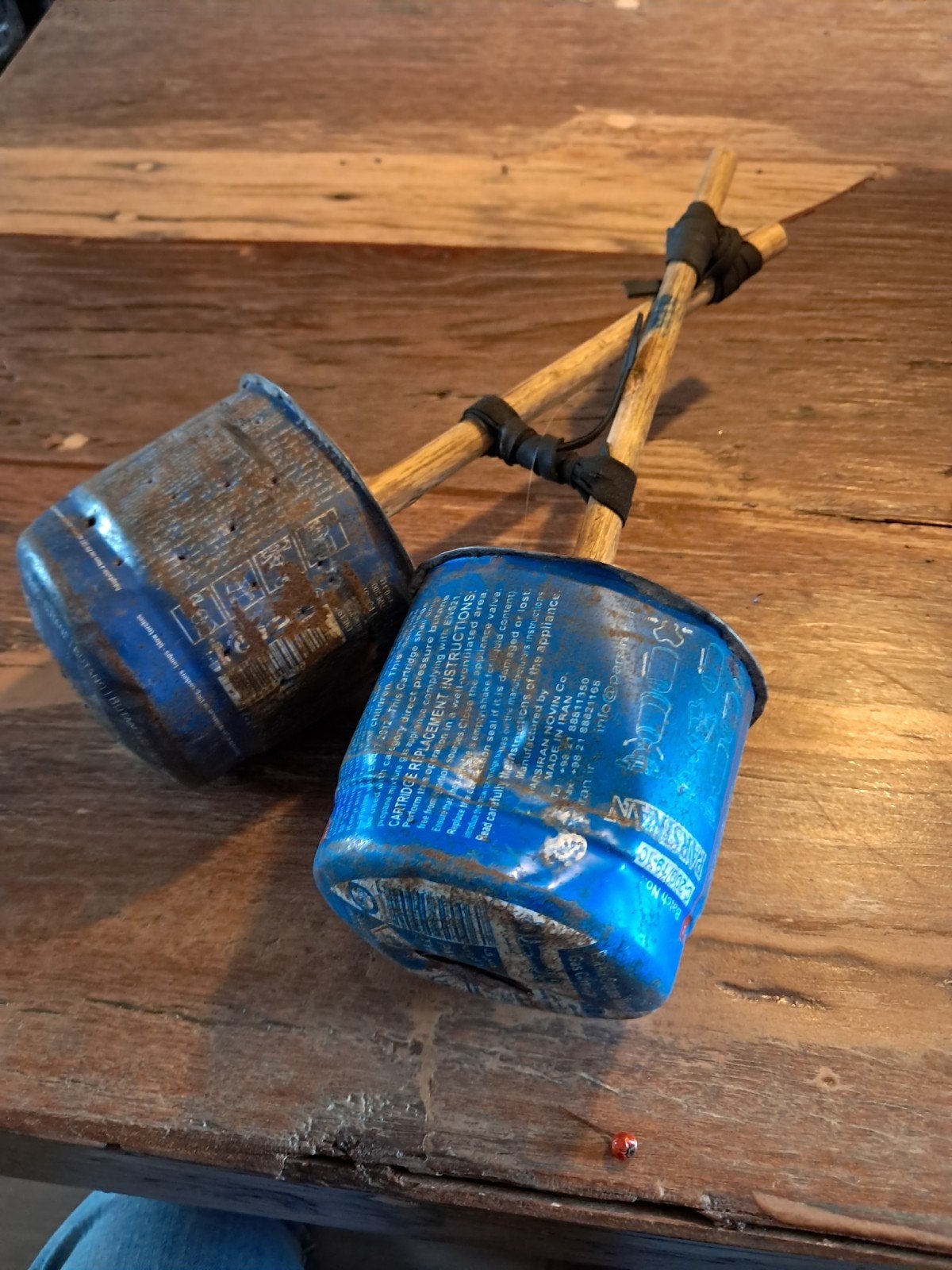 Handgemaakte Maracas van blik en hout, Muziek en Instrumenten, Ophalen of Verzenden, Gebruikt