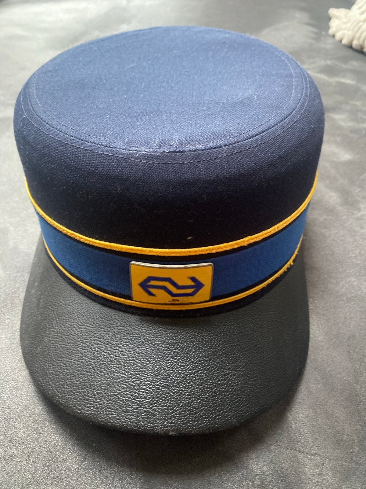 NS Pet - Origineel Uniform Hoofddeksel, Ophalen of Verzenden, Zo goed als nieuw, One size fits all, Pet