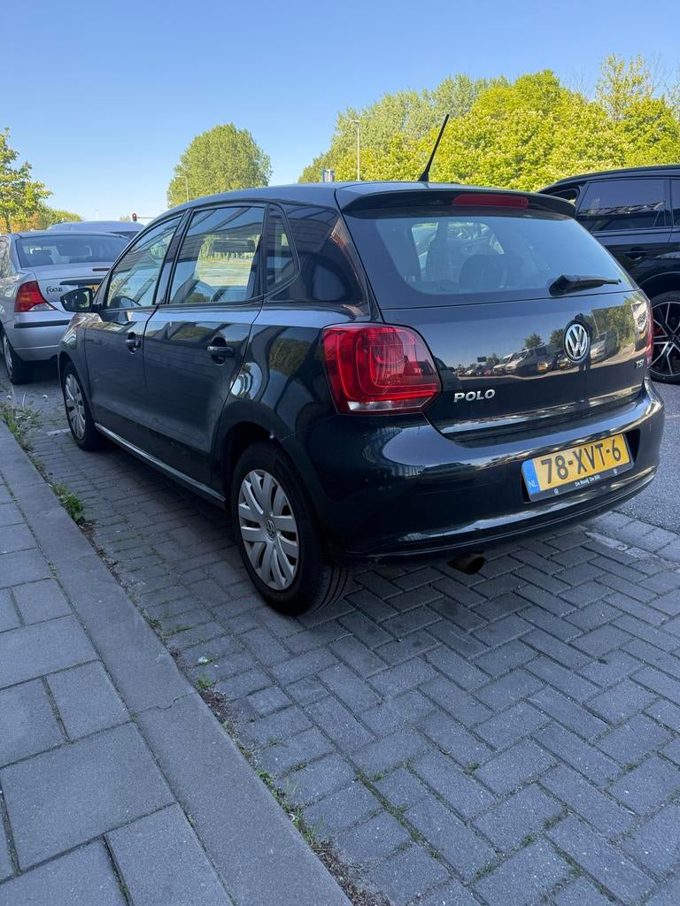 Volkswagen Polo 1.2 TSI 66KW DSG 2012 defect mechatronic, Auto's, Volkswagen, 40 €/maand, 4 cilinders, Zwart, Origineel Nederlands