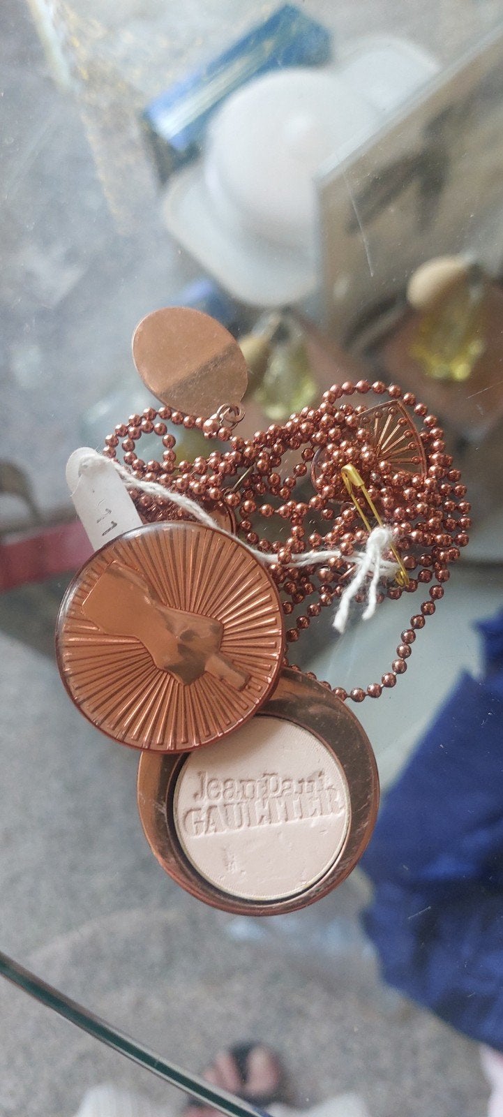 Jean Paul Gaultier ketting met hanger, Gebruikt, Overige kleuren, Ophalen of Verzenden, Overige materialen