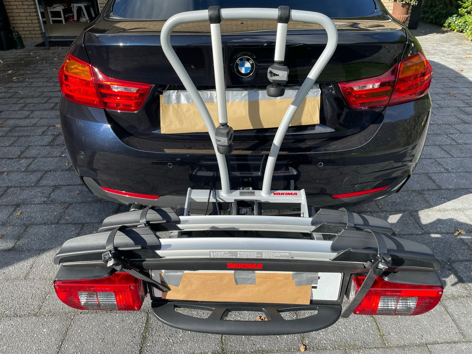 Yakima Trekhaakdrager voor 2 fietsen - Zo goed als nieuw, Ophalen, Brede banden, Zo goed als nieuw, 2 fietsen