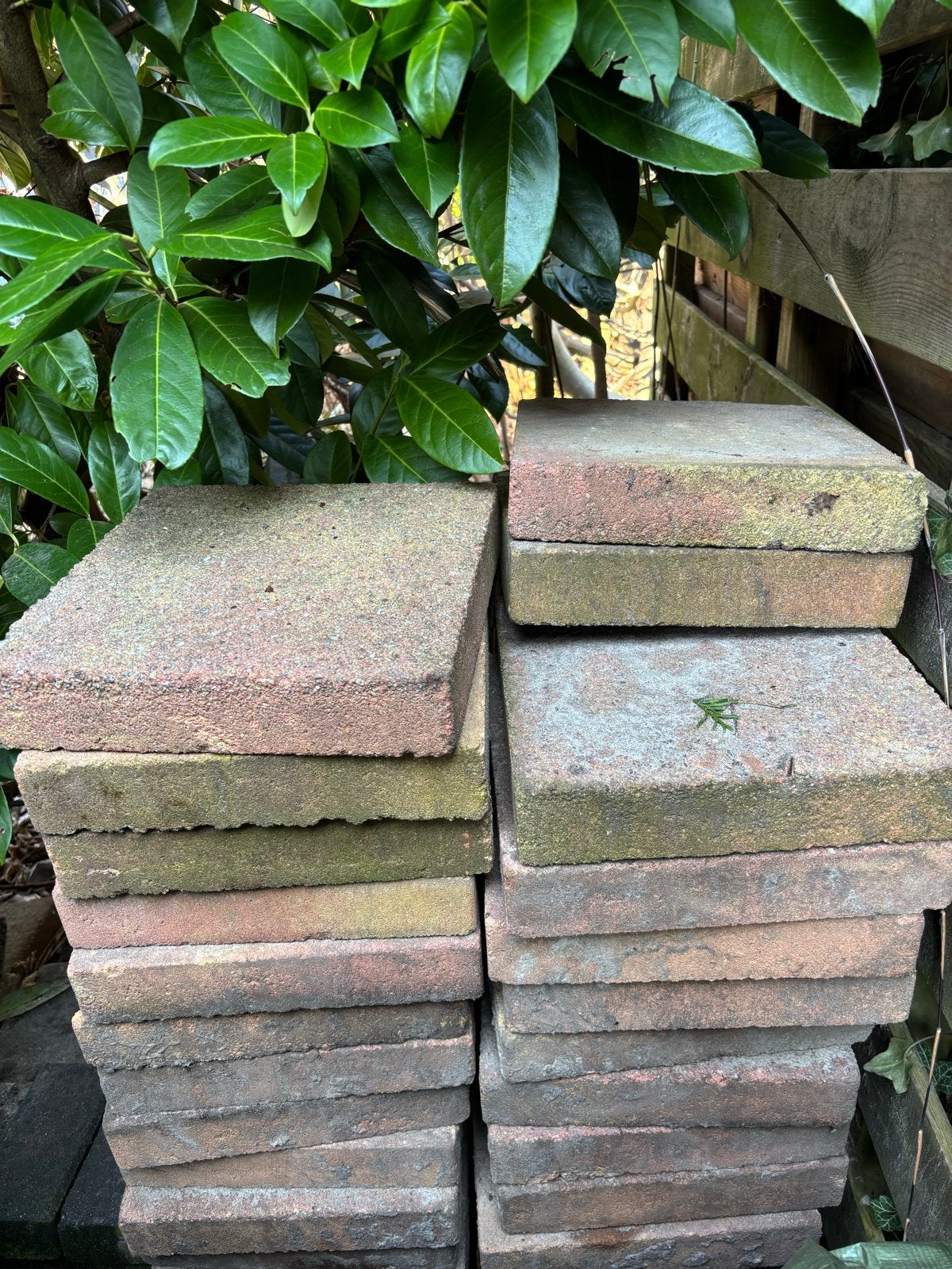 Gebruikte rode terrastegels - Ideaal voor tuin of pad, Tuin en Terras, Ophalen, Gebruikt, 5 tot 10 m², Beton