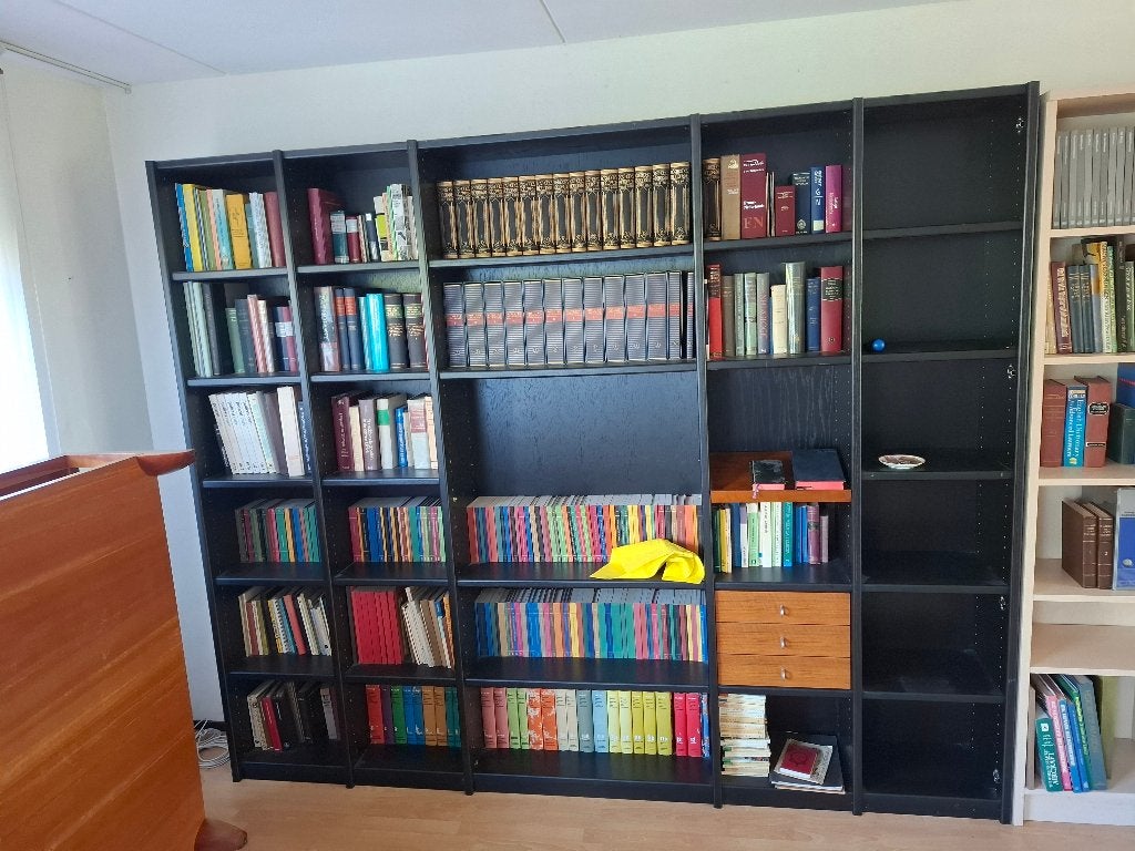Diverse nette boekenkasten GRATIS, Huis en Inrichting, Kasten | Boekenkasten, Ophalen, Met plank(en), Gebruikt, 200 cm of meer