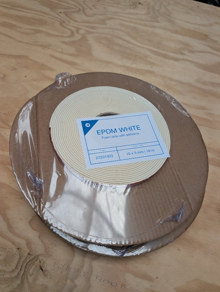 EPDM Afdichtingstape Wit 15x3 mm - 40 m, Overige materialen, Nieuw, 15 m² of meer, Ophalen