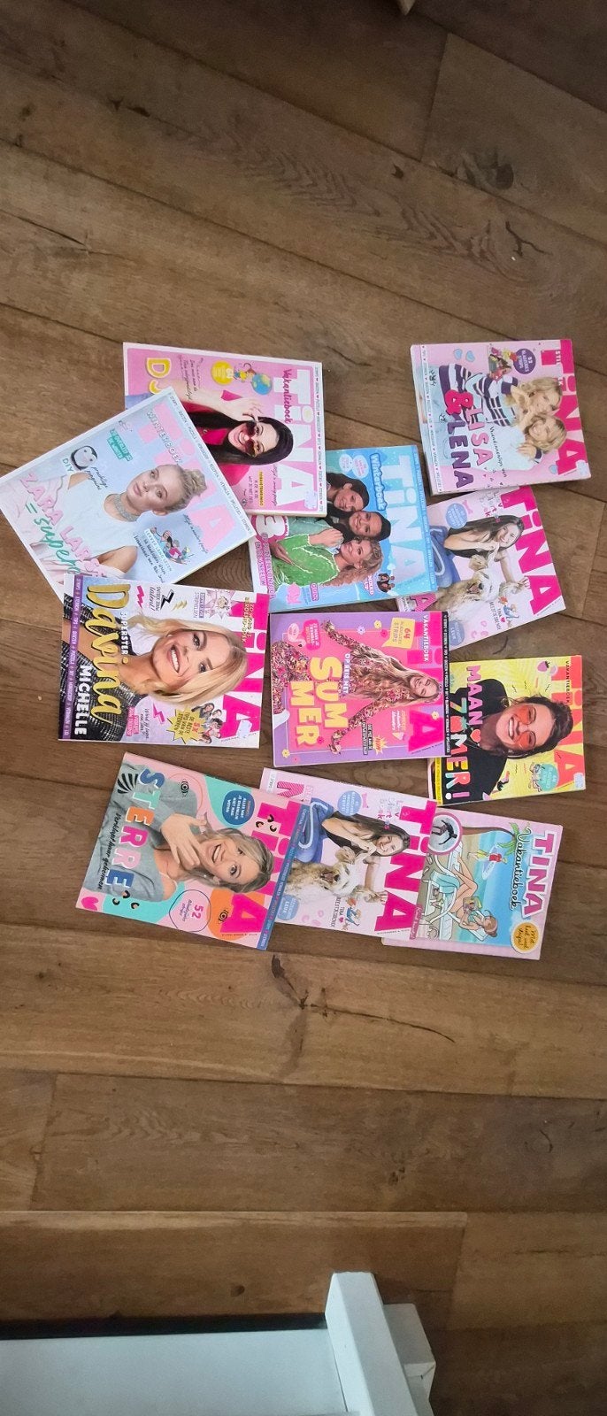 11 Tina vakantieboeken, Ophalen of Verzenden, Gelezen, Damesbladen