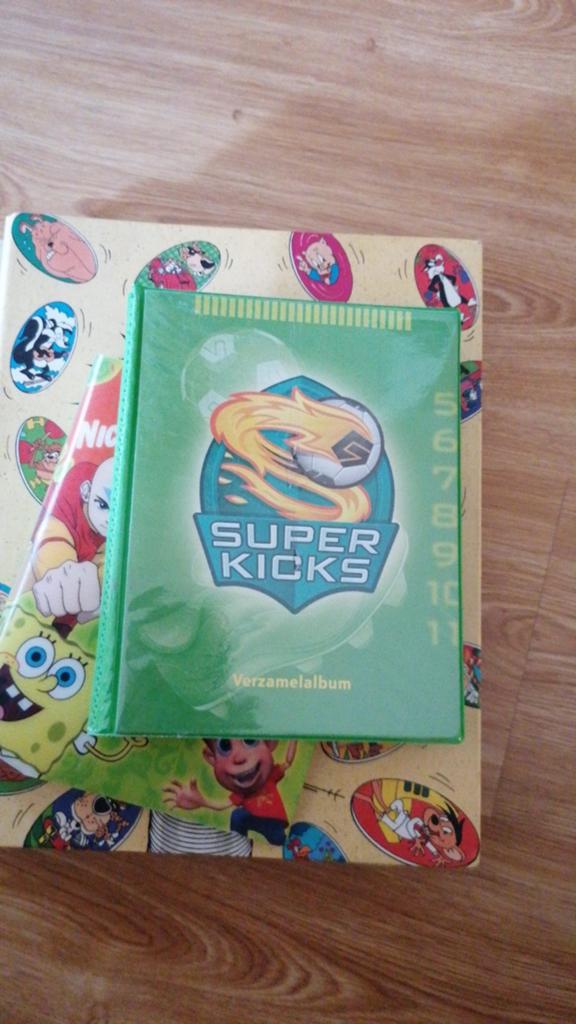 Super Kicks Verzamelalbum met kaarten, Verzamelen, Ophalen of Verzenden