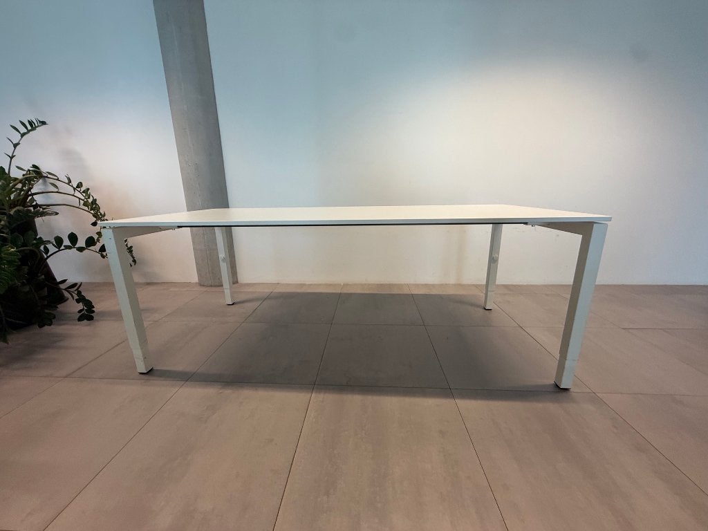 6 (Zes) MO-4 bureau tafels 200 x 90 cm, Ophalen, 90 cm, Gebruikt, In hoogte verstelbaar