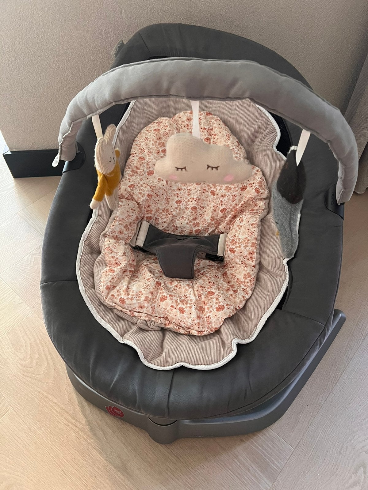 Nuna Leaf wipstoel met speelboog, Ophalen, Gebruikt