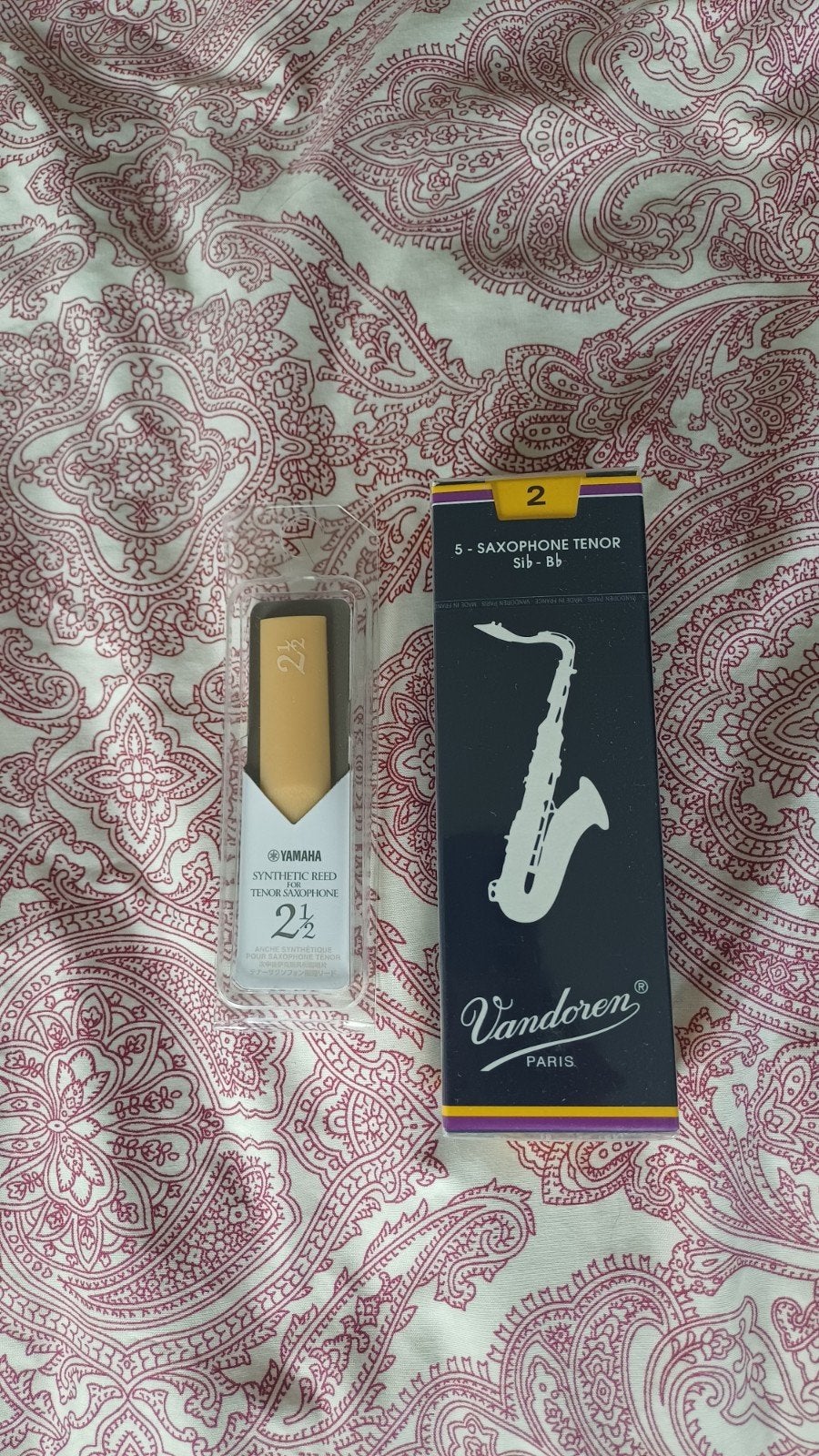 5x tenorsax rieten vandoren 2 en 1x keer kunststof riet 2.5., Ophalen of Verzenden, Nieuw, Tenor