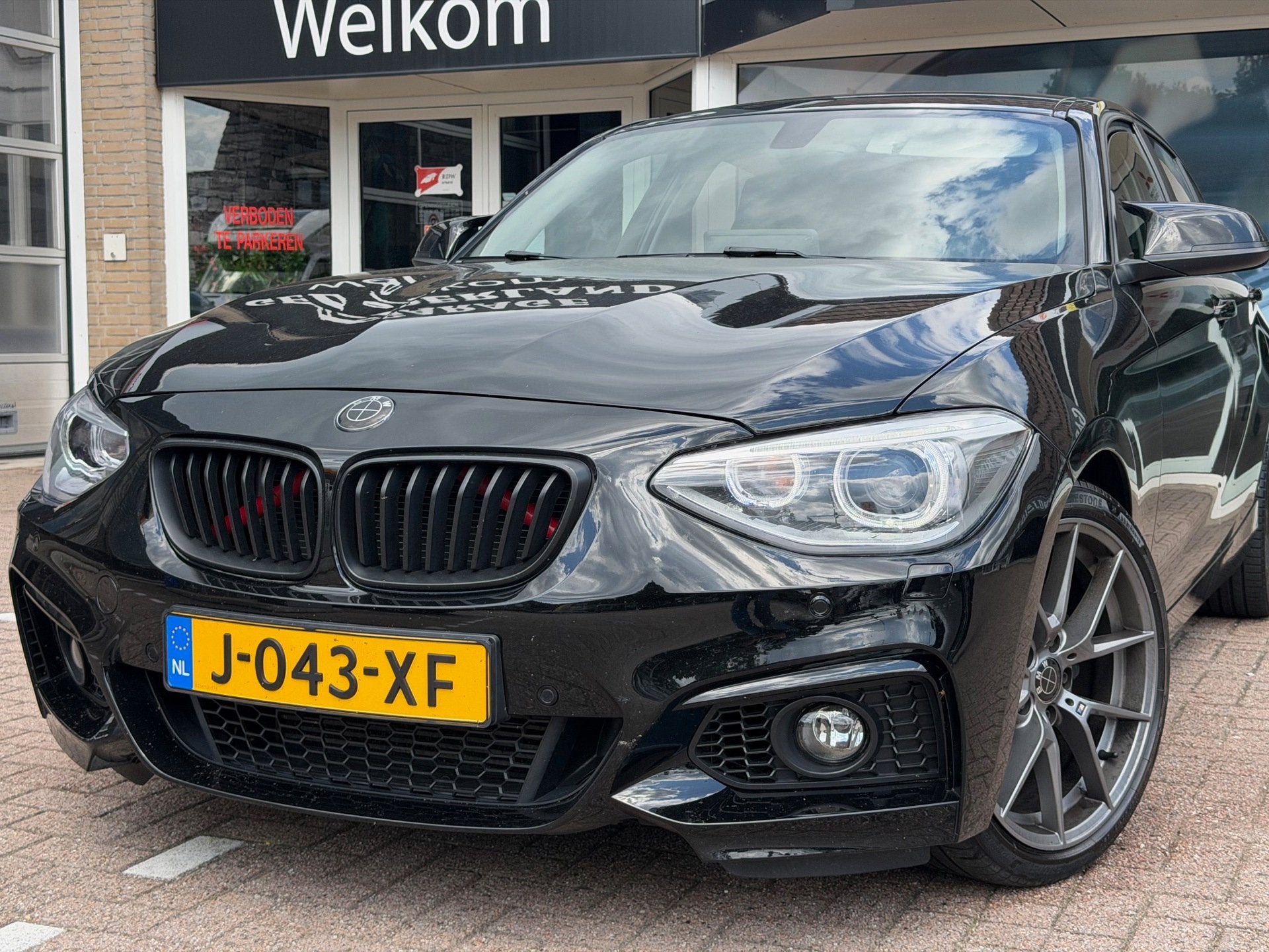 BMW 1-serie 116i Business+ M-Sport | Navi | Bi-Xenon | Full-, Auto's, BMW, 1-Serie, Euro 5, Gebruikt, Zwart