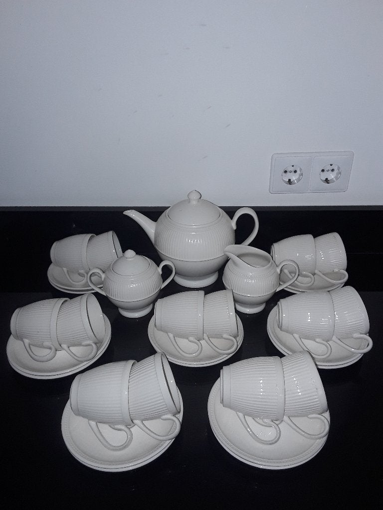 Wedgwood 14pers theeservies Windsor, Antiek en Kunst, Antiek | Servies compleet, Verzenden