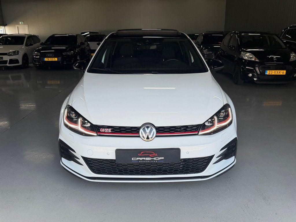 Volkswagen Golf 2.0 TSI GTI Performance DSG 245PK PANO/FULL!, 1345 kg, Stof, Gebruikt, 4 cilinders