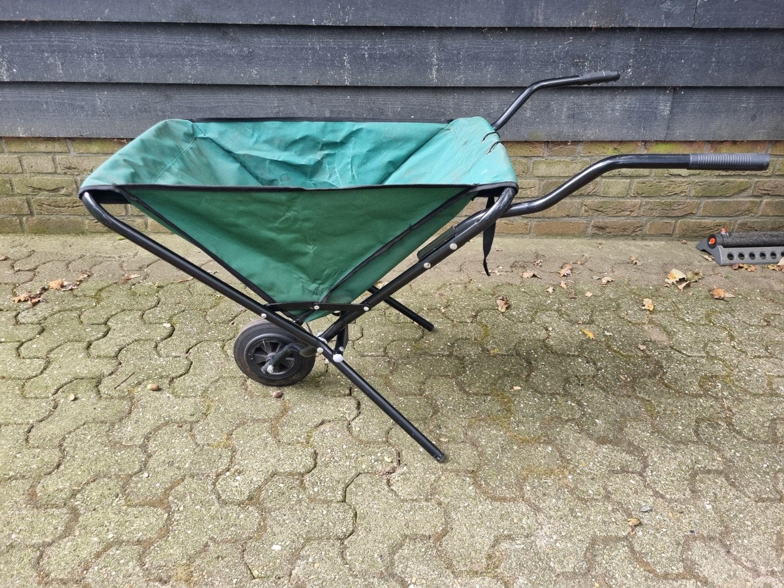 opvouwbare kruiwagen met schepje, Ophalen, Gebruikt, Handmatig, Opvouwbaar