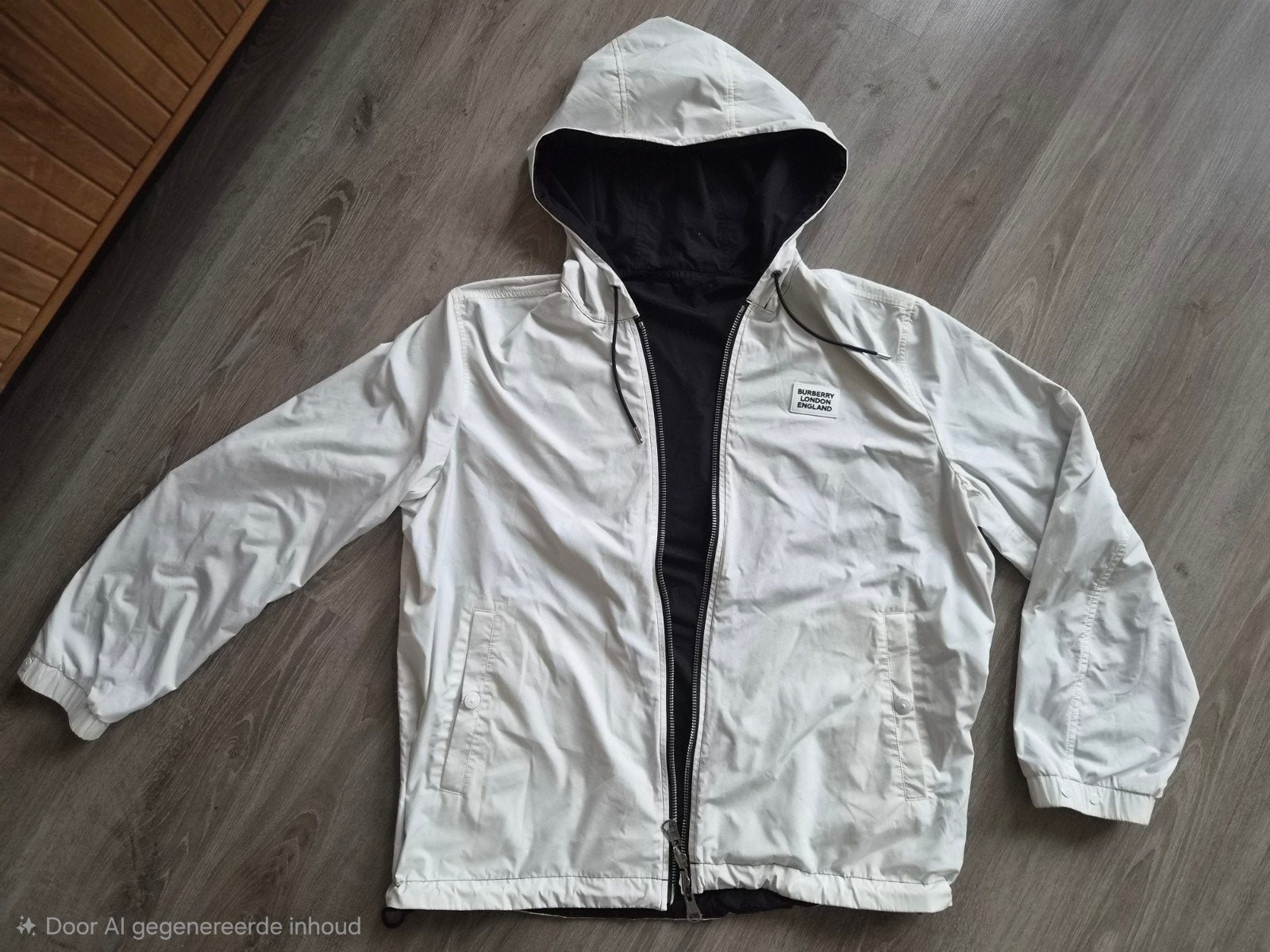 Burberry Omkeerbaar Zwanenprint Jack - Zwart/Wit, Maat 52/54 (L), Zwart, Ophalen of Verzenden, Zo goed als nieuw
