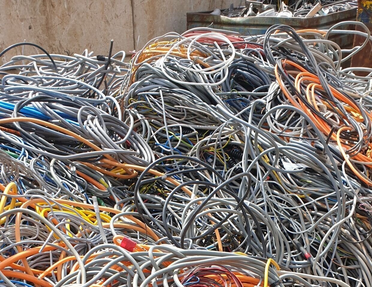 gezocht oude elektra kabels en snoeren, Ophalen of Verzenden