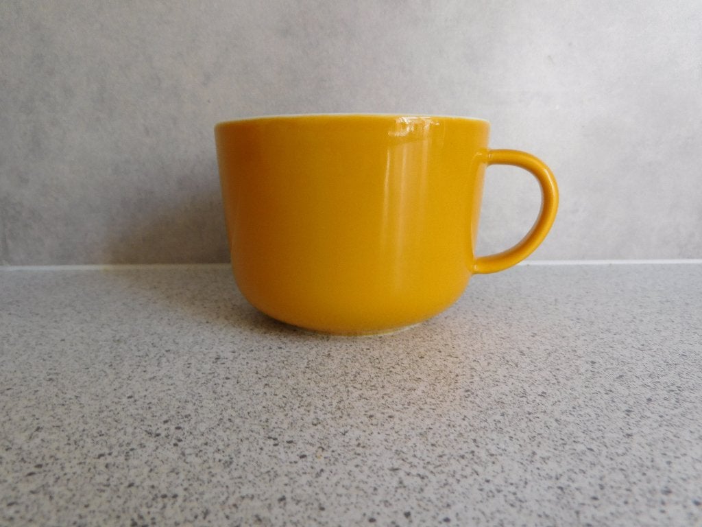 Mok 330 ml. New Bone China Chicago Geel Hema, Hema, Nieuw, Ophalen of Verzenden, Overige stijlen