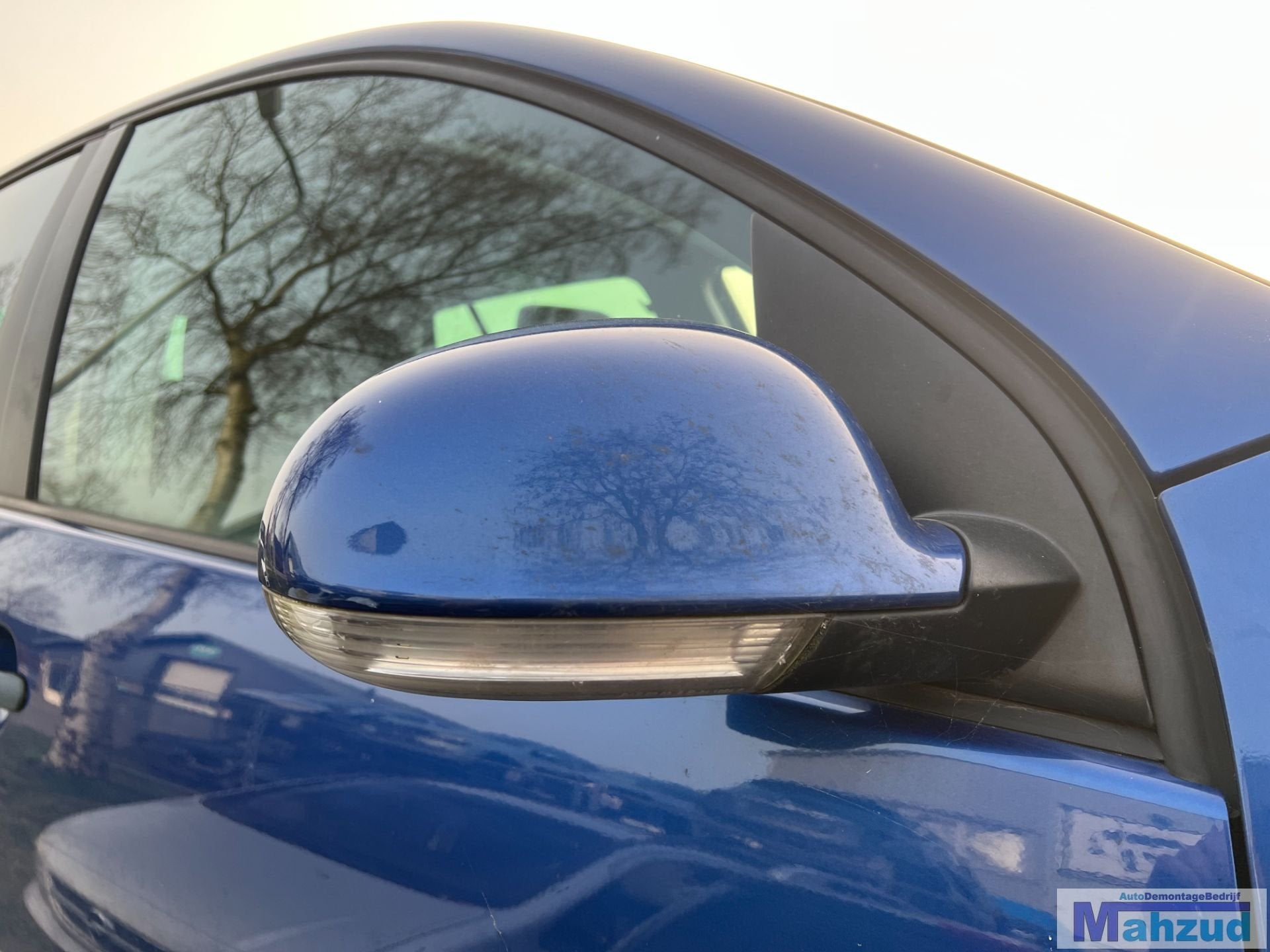 VW GOLF 5 BLAUW LC5J rechts spiegel 2004-2009, Auto-onderdelen, Gebruikt, Volkswagen, Volkswagen AG, Berliner Ring 2
38440  Wolfsburg, DE