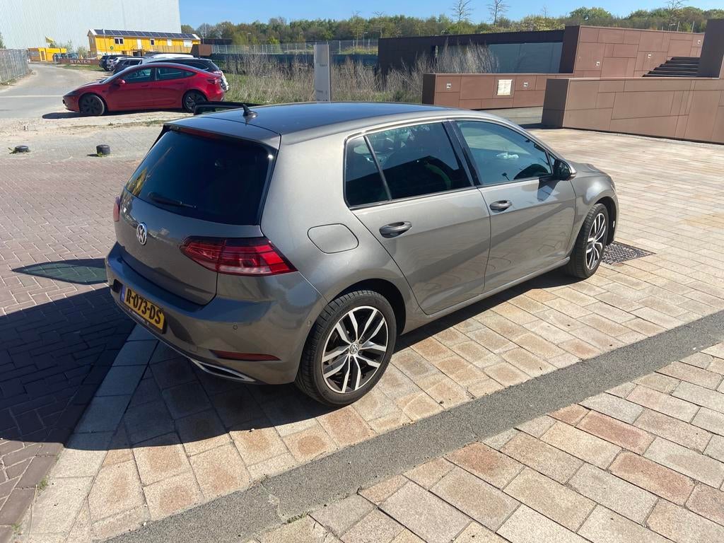 Volkswagen Golf 1.2 TSI 81KW 5D 2016 Grijs, Voorwielaandrijving, 4 cilinders, 610 kg, Handgeschakeld