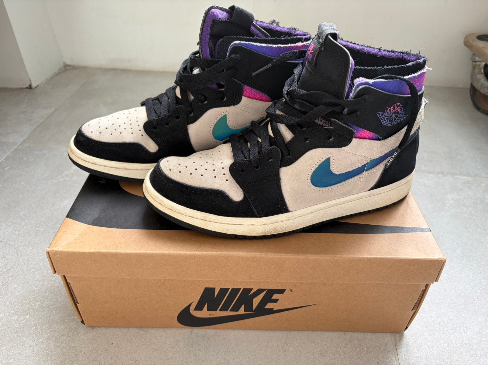Nike Air Jordan 1 High OG x Paris Saint-Germain, Overige kleuren, Ophalen of Verzenden, Sneakers of Gympen, Zo goed als nieuw