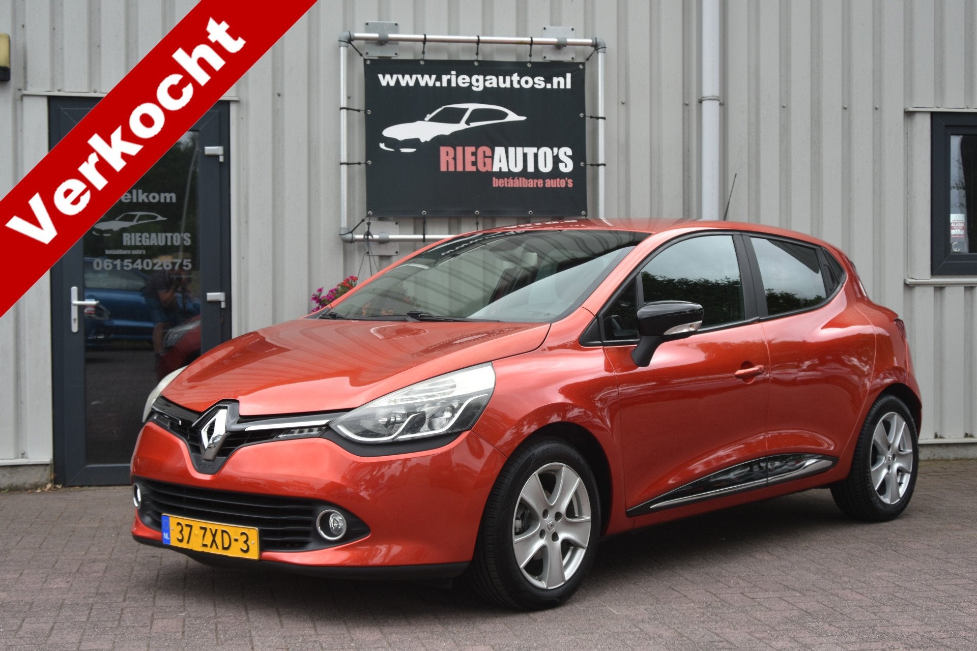 Renault Clio 0.9 TCe ECO Collection. PDC, LMV, Led verlichti, Voorwielaandrijving, 540 kg, Verwarmde buitenspiegels, 23 km/l