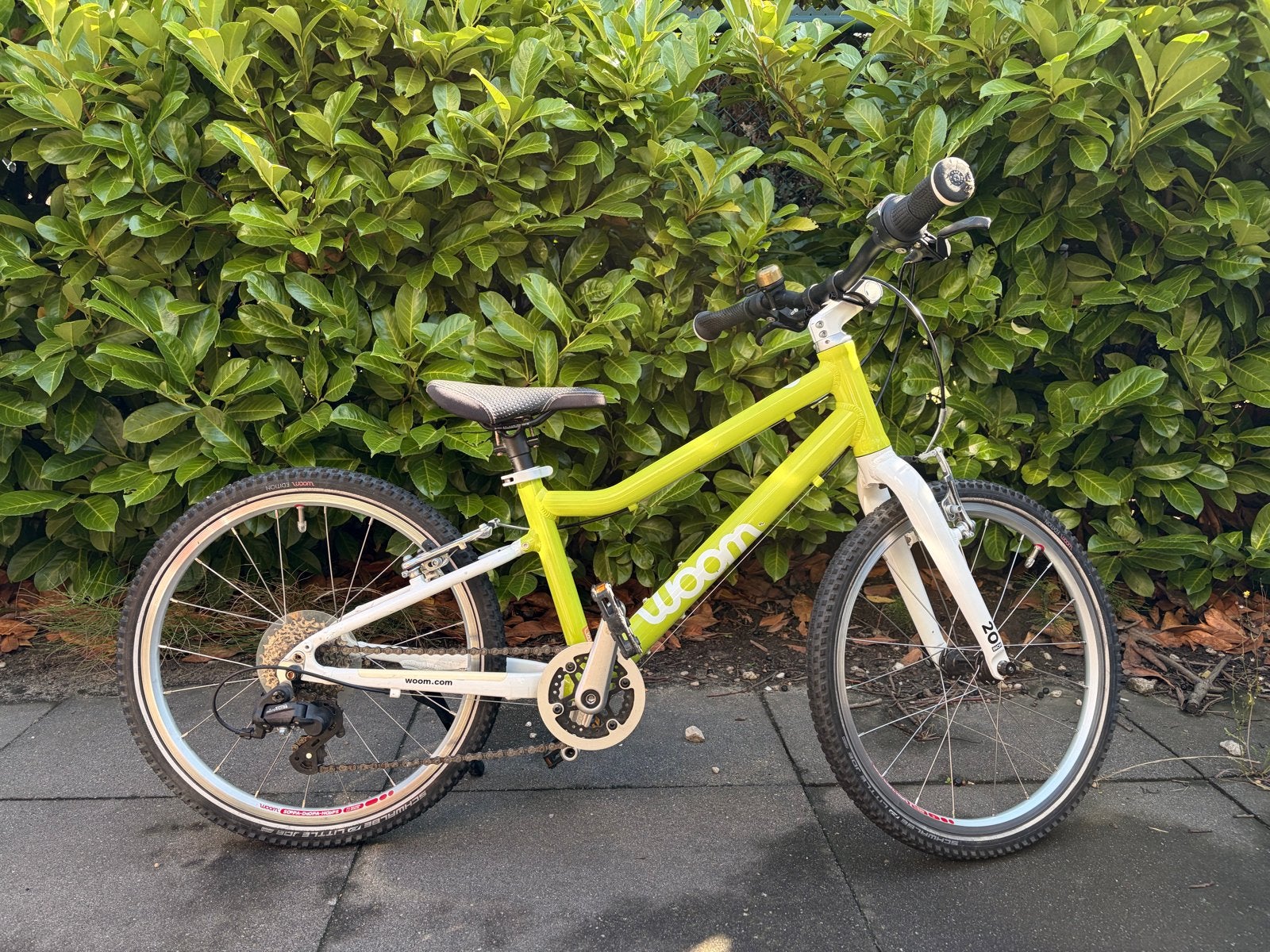 Woom 4 kinderfiets, Ophalen, Zo goed als nieuw, 20 inch of meer