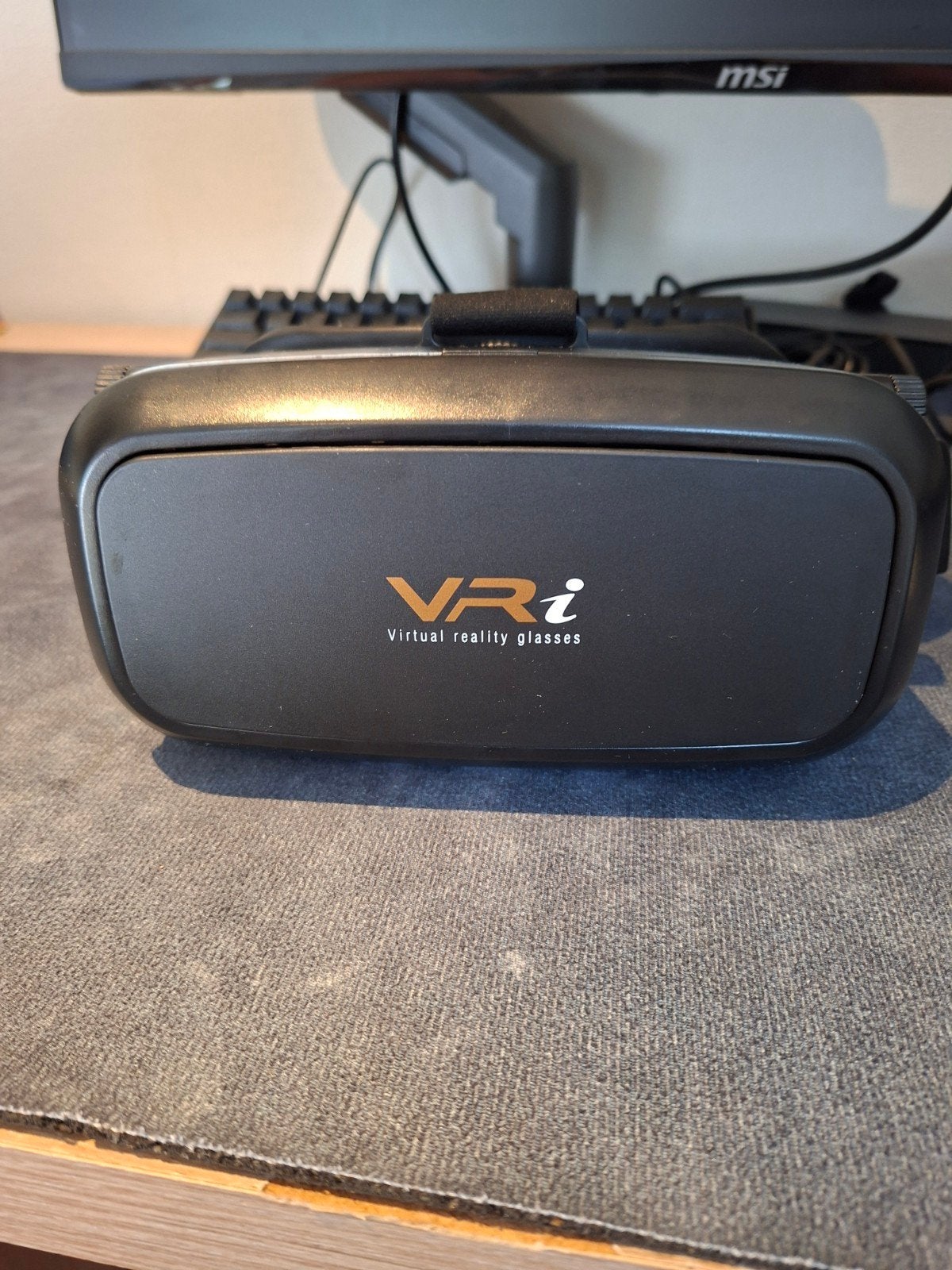 VR-headset in goede staat - Virtual Reality Glasses, Spelcomputers en Games, Virtual Reality, Ophalen, VR-bril, Telefoon