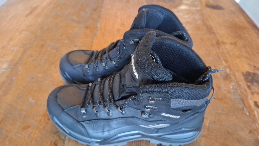 Lowa Wandelschoenen Zwart Maat 43,5, Sport en Fitness, Bergsport en Wandelen, Ophalen of Verzenden, Gebruikt, Schoenen