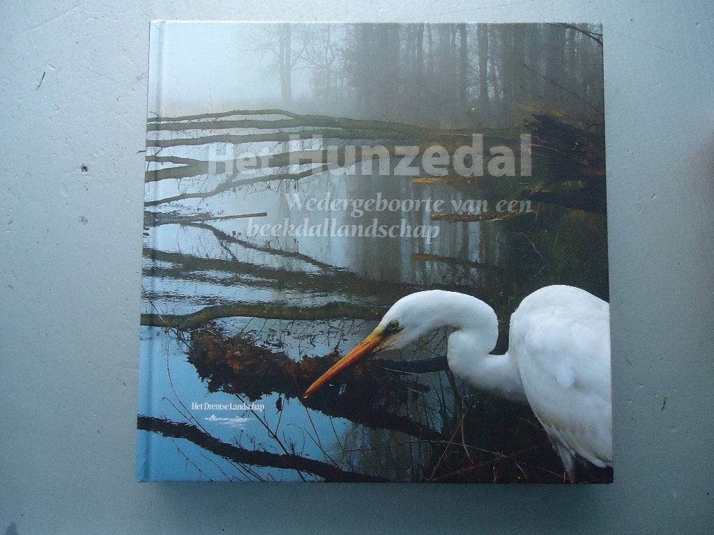 Het Hunzedal: Wedergeboorte van een beekdallandschap, Het Drentse Landschap, Ophalen of Verzenden, Zo goed als nieuw, Natuur algemeen