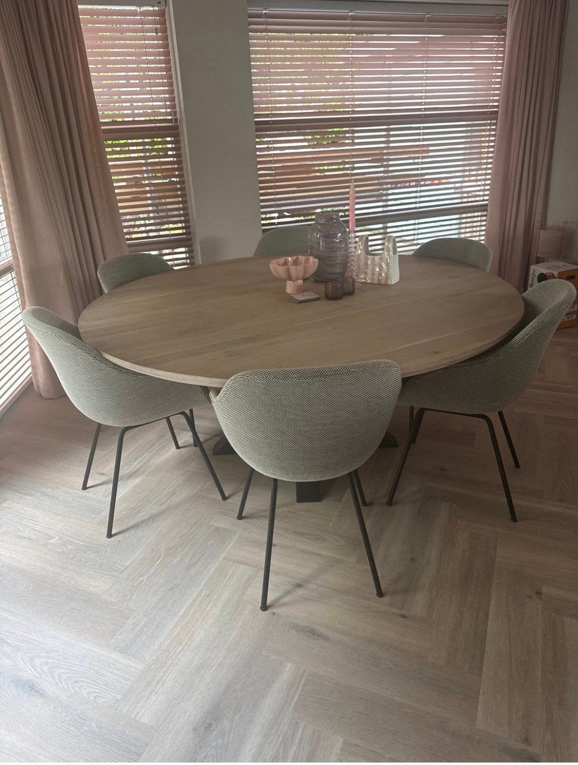 Eettafel rond, Huis en Inrichting, Tafels | Eettafels, Ophalen, 150 tot 200 cm, Zo goed als nieuw, Vijf personen of meer