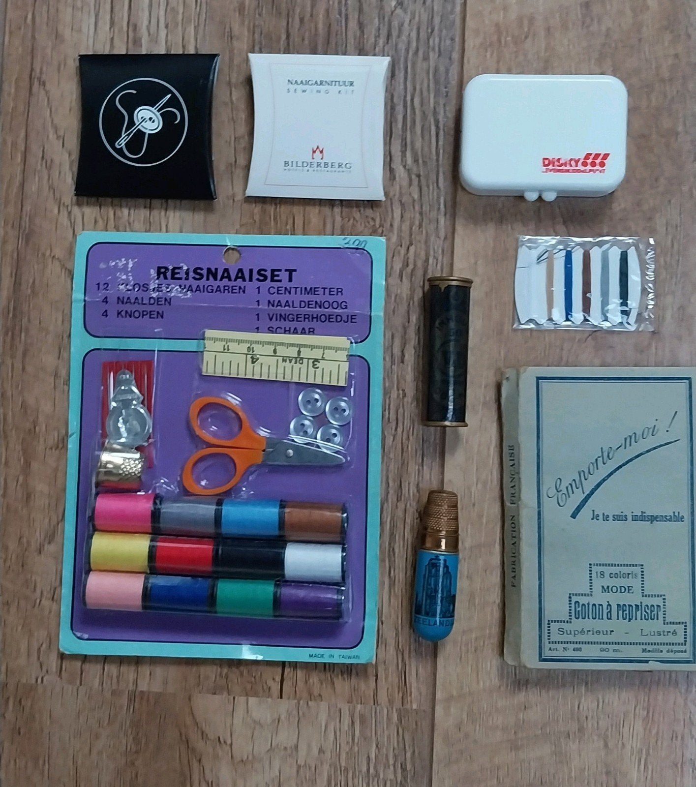 Vintage naaibenodigdheden voor op reis en/ of reparatie, Hobby en Vrije tijd, Naaien en Fournituren, Ophalen of Verzenden, Gebruikt