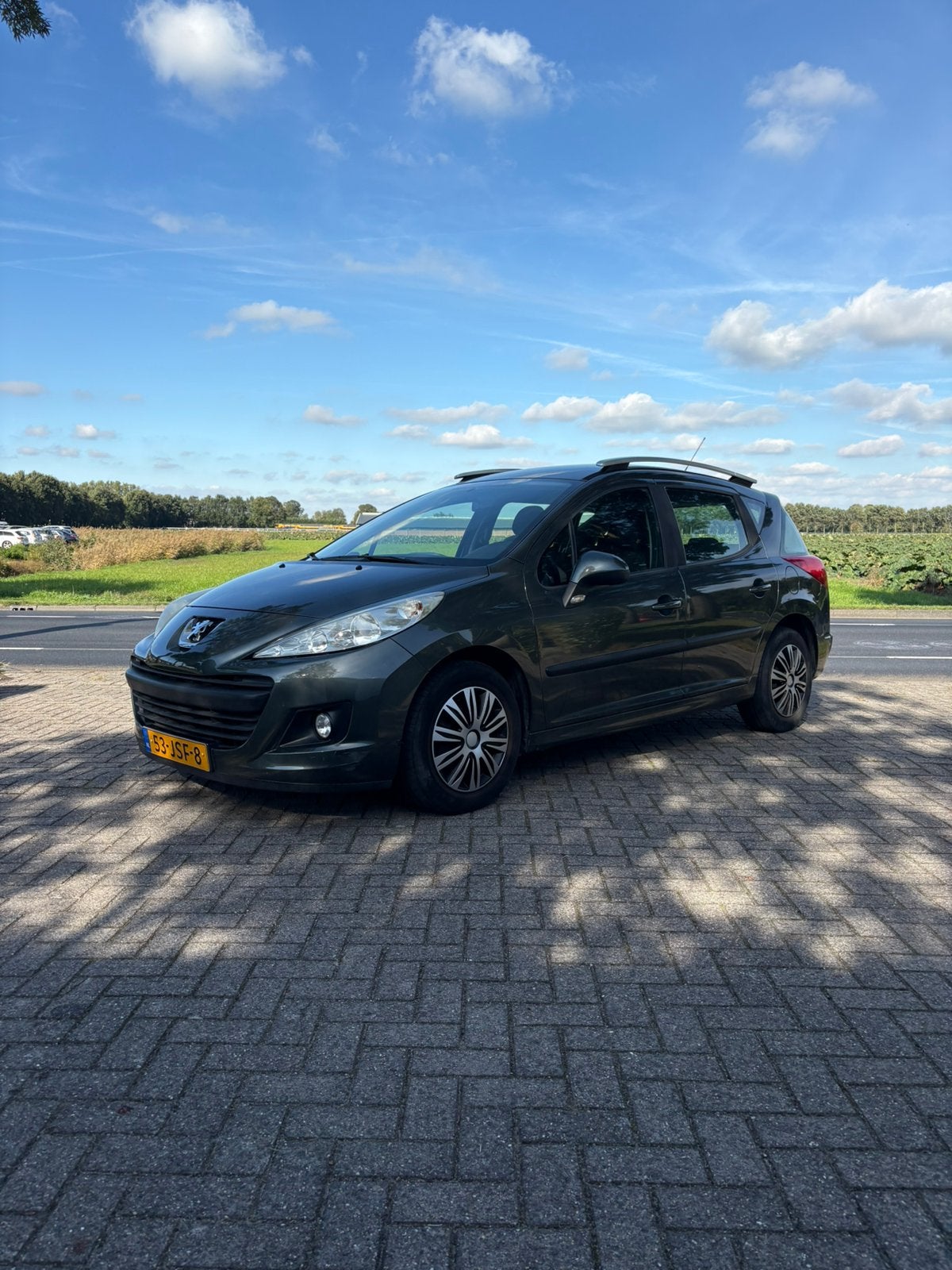 Peugeot 207 (airco, trekhaak en cruise control), Auto's, Voorwielaandrijving, Origineel Nederlands, Stationwagon, Handgeschakeld