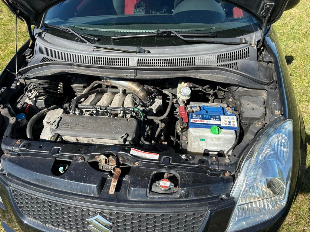 Suzuki Swift 1.6 3D Sport 2007 Zwart, Auto's, Suzuki, Voorwielaandrijving, 1005 kg, 125 pk, 40 €/maand