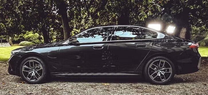 Originele 19 inch styling 934 velgen banden 5-serie G60 G61, 19 inch, Banden en Velgen, Germany, Ophalen of Verzenden
