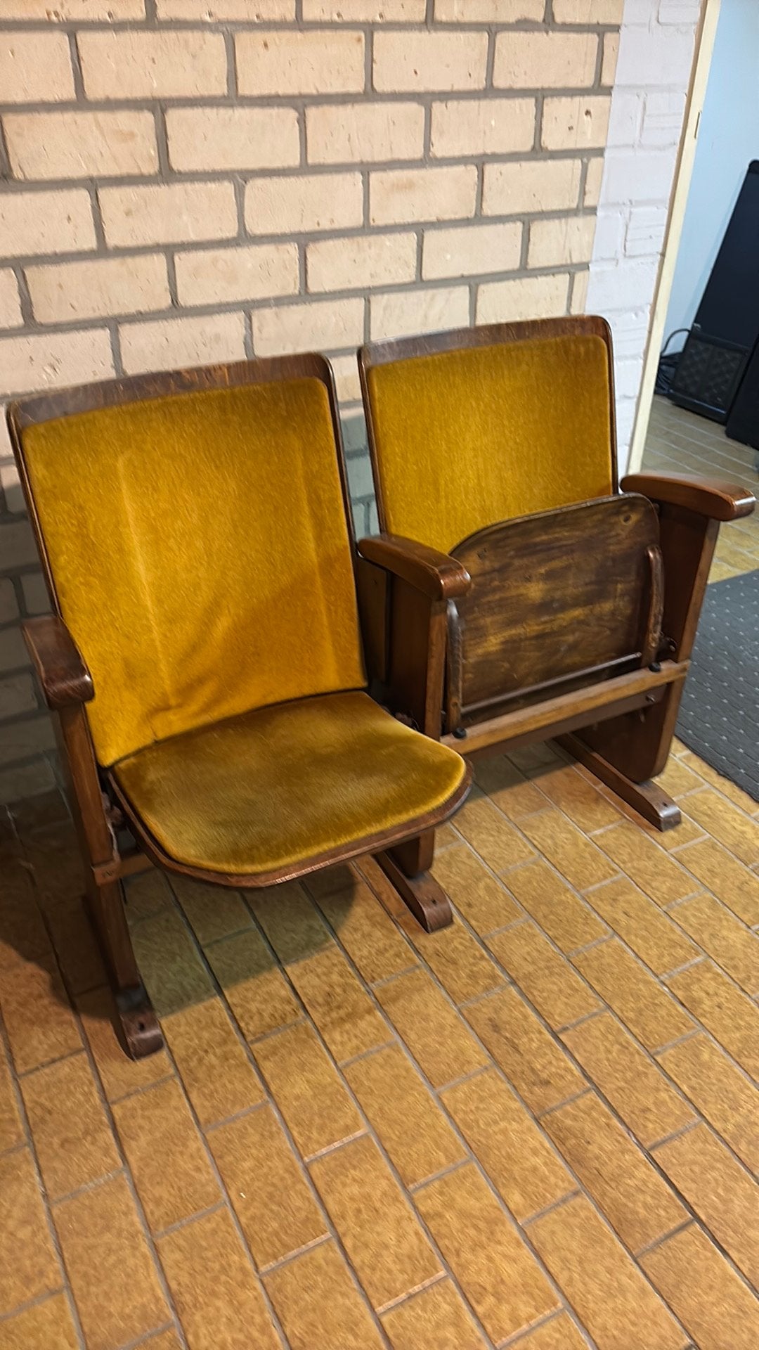 Bioscoop stoelen set, Ophalen