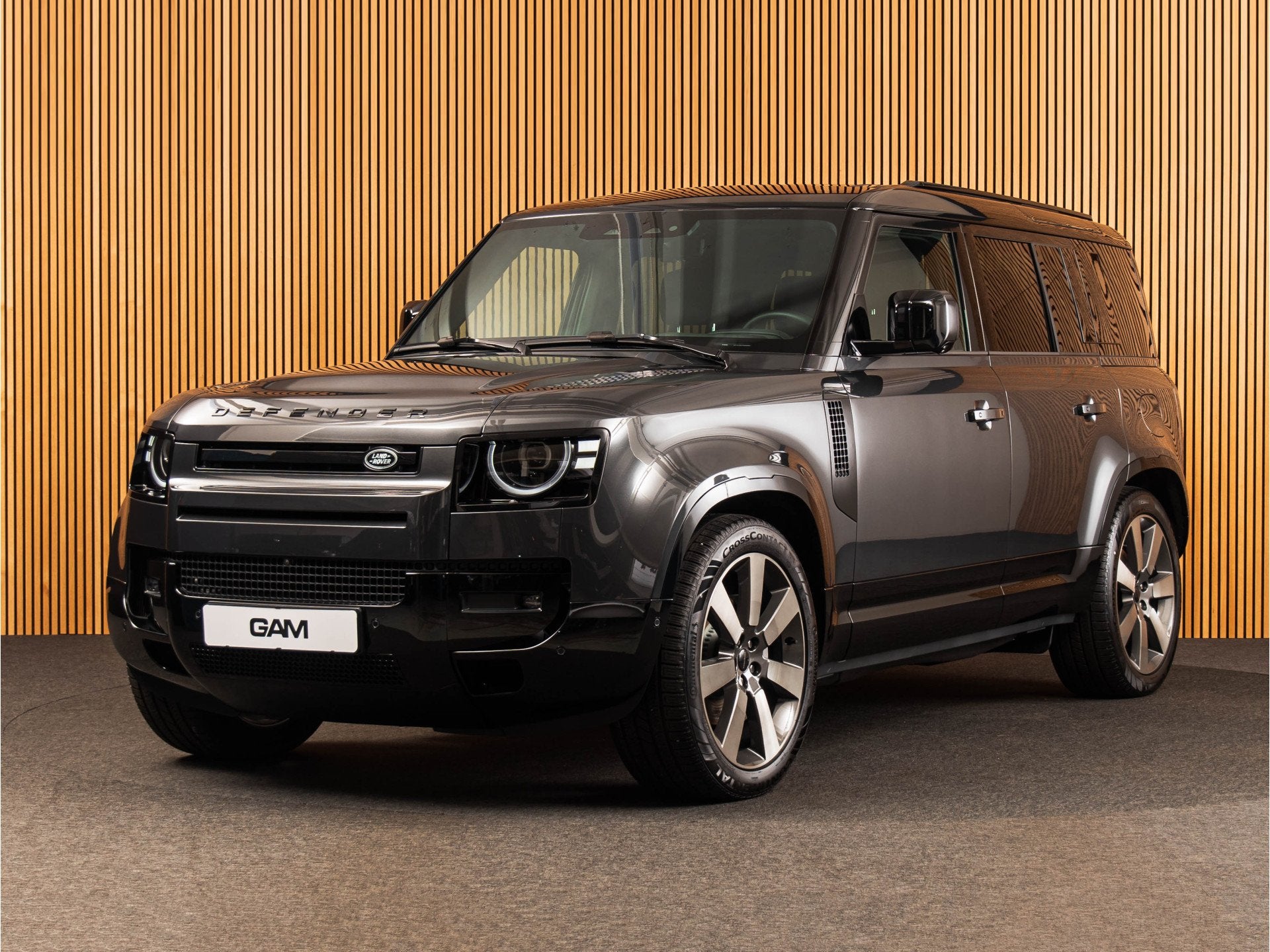 Land Rover Defender 110 2.0 P300e 110 X-Dynamic HSE MY26 | P, Automaat, Gebruikt, 4 cilinders, Vierwielaandrijving
