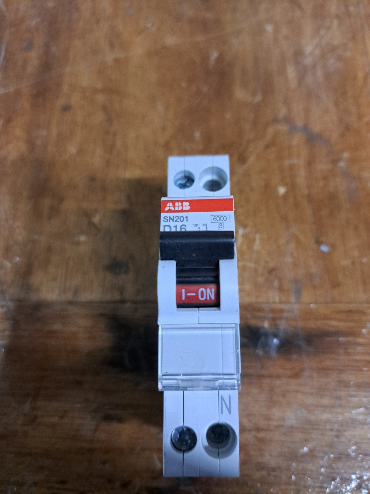 ABB SN201 D16 Automatische Zekering - Nieuwstaat, Doe-het-zelf en Verbouw, Elektra en Kabels, Ophalen of Verzenden, Zo goed als nieuw