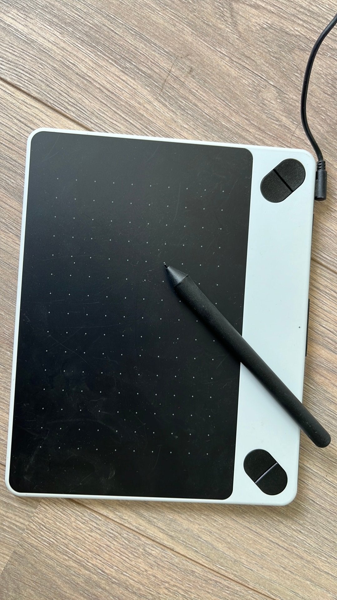 Wacom Intuos Pen Tablet - Tekentablet met Pen en CD, Ophalen of Verzenden, Gebruikt, Bedraad
