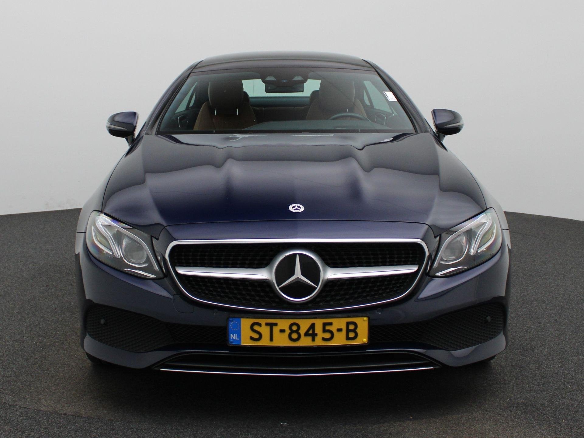 Mercedes-Benz E-klasse Coupé 400 4MATIC Premium | Automaat, Auto's, Mercedes-Benz, Automaat, 12 maanden, Euro 6, 2996 cc
