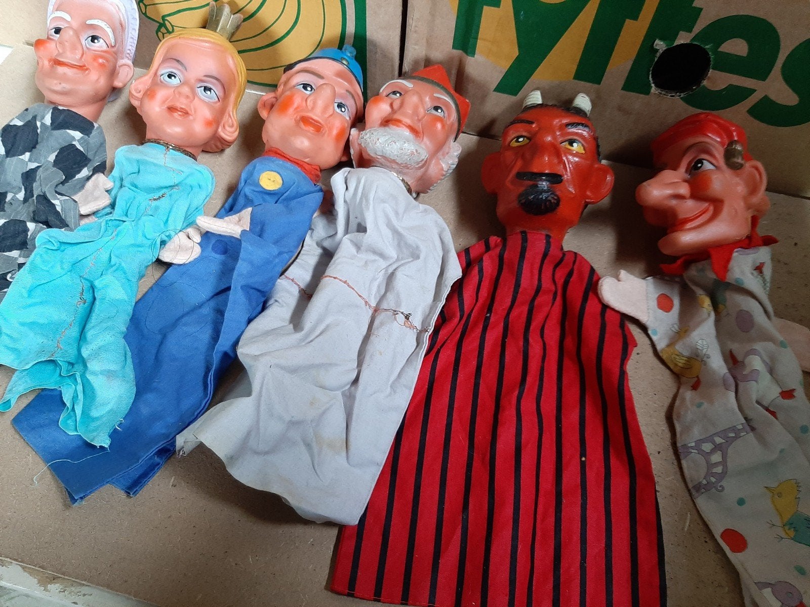 oude poppenkast poppen, Ophalen of Verzenden, Gebruikt