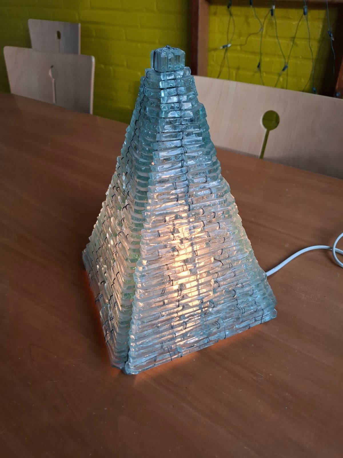 Piramide lamp, Ophalen, Stichting Loods, Marcel@stichtingloods.nl, Ridderspoorstraat 2 Den Bosch