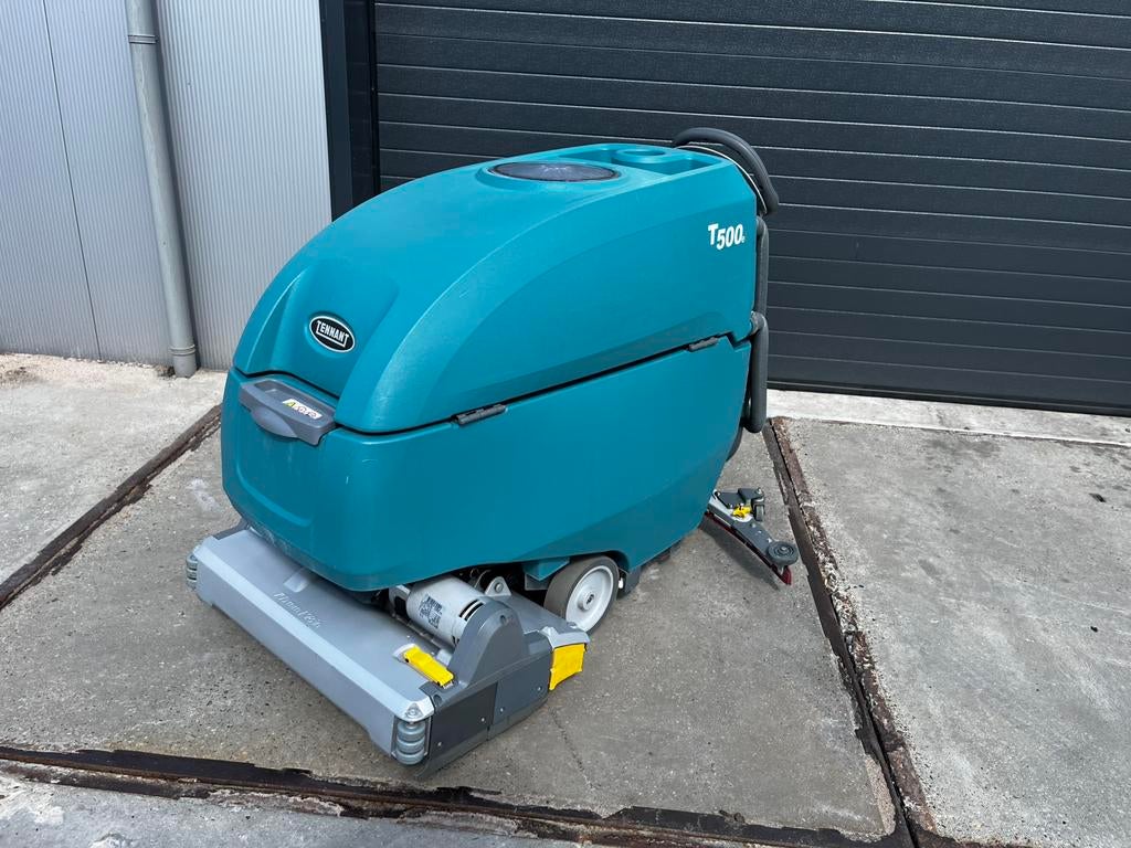 Gereviseerde tennant t500e schrobmachine, Doe-het-zelf en Verbouw, Reinigingsmachines, Ophalen of Verzenden, Zo goed als nieuw