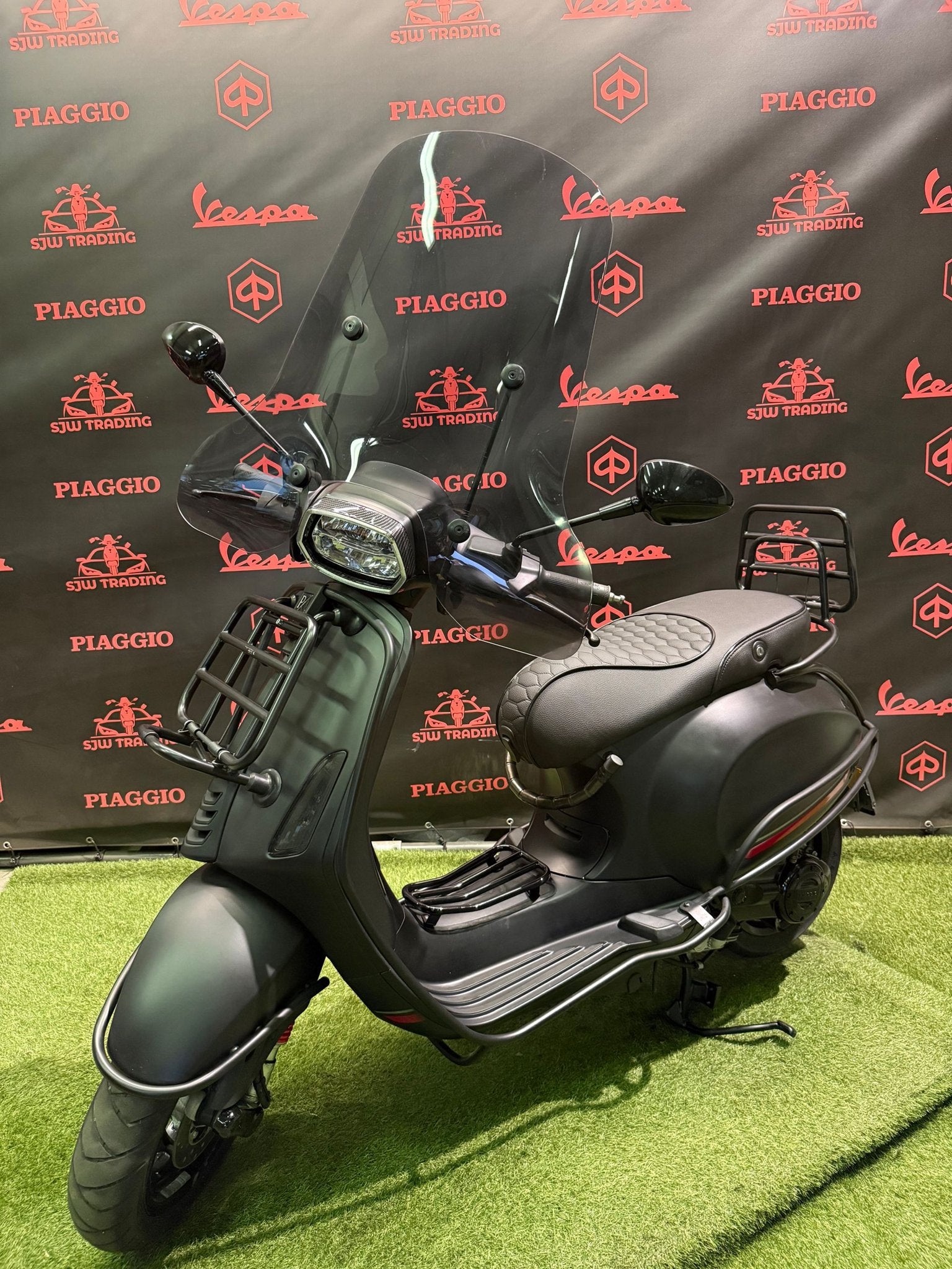 Vespa Sprint 2022 Snor/Brom! Mat Zwart / RS Zadel / Garantie, Fietsen en Brommers, -, -, Ophalen of Verzenden, -