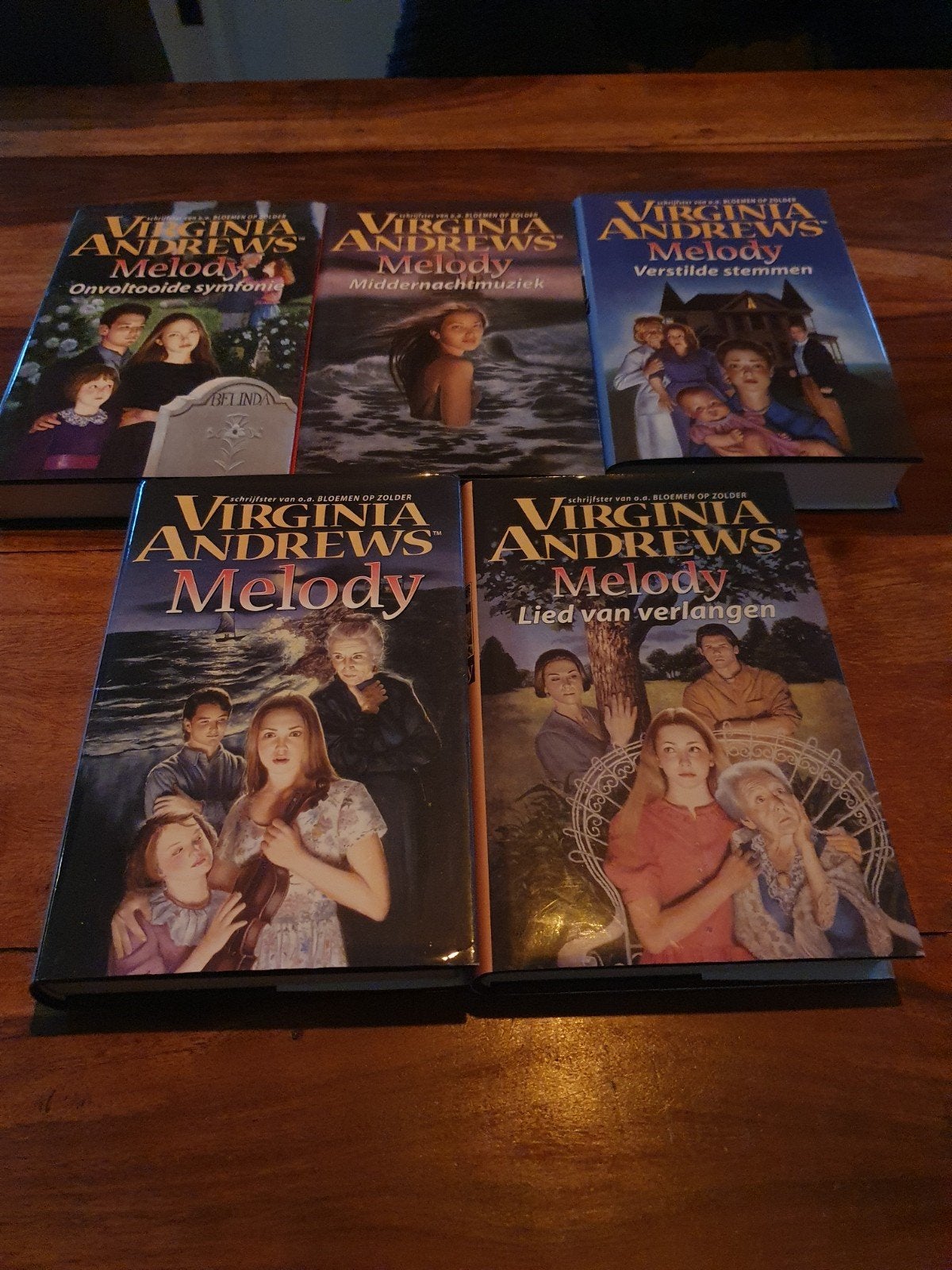 Virginia Andrews Melody Boeken Serie (5 boeken), Boeken, Ophalen of Verzenden, Zo goed als nieuw, Virginia Andrews, Nederland