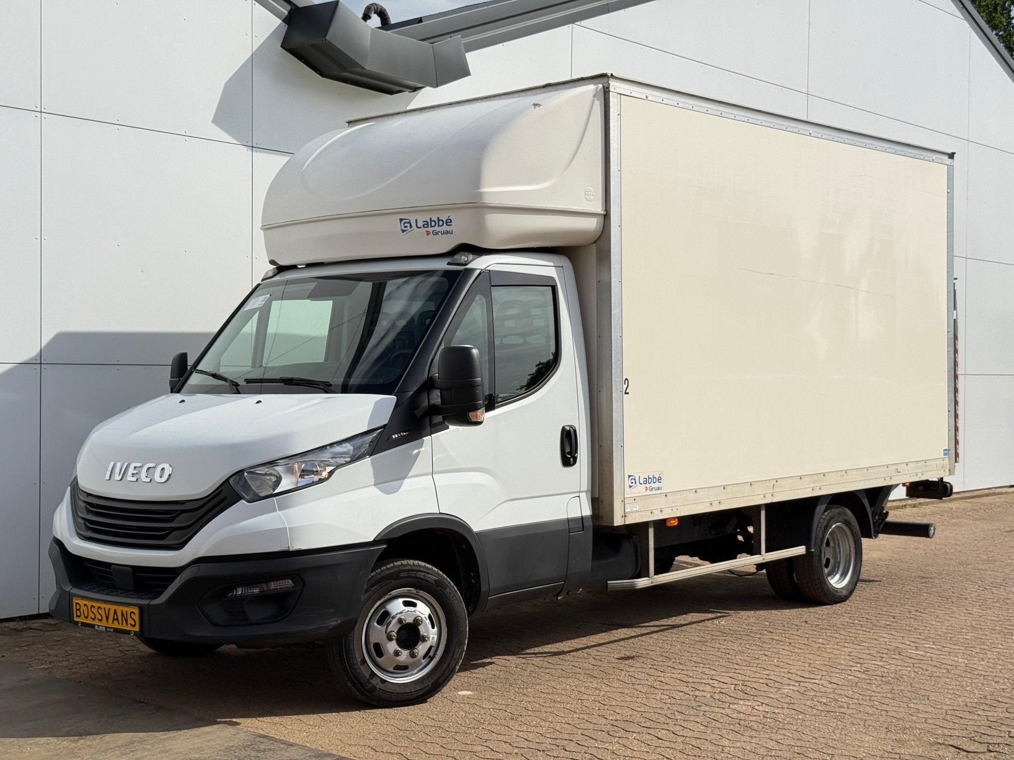 Iveco Daily 35C16 3.0 160PK Bakwagen Laadklep Zijdeur Camera, Achterwielaandrijving, Gebruikt, Euro 6, 4 cilinders