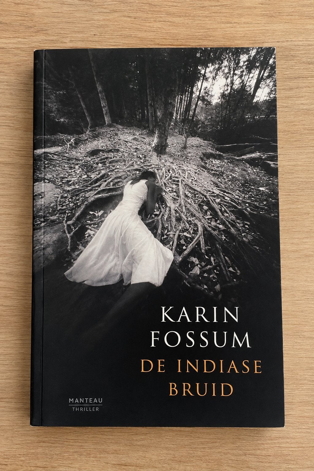 De Indiase Bruid - Karin Fossum (Thriller), Boeken, Ophalen of Verzenden, Zo goed als nieuw, Scandinavië