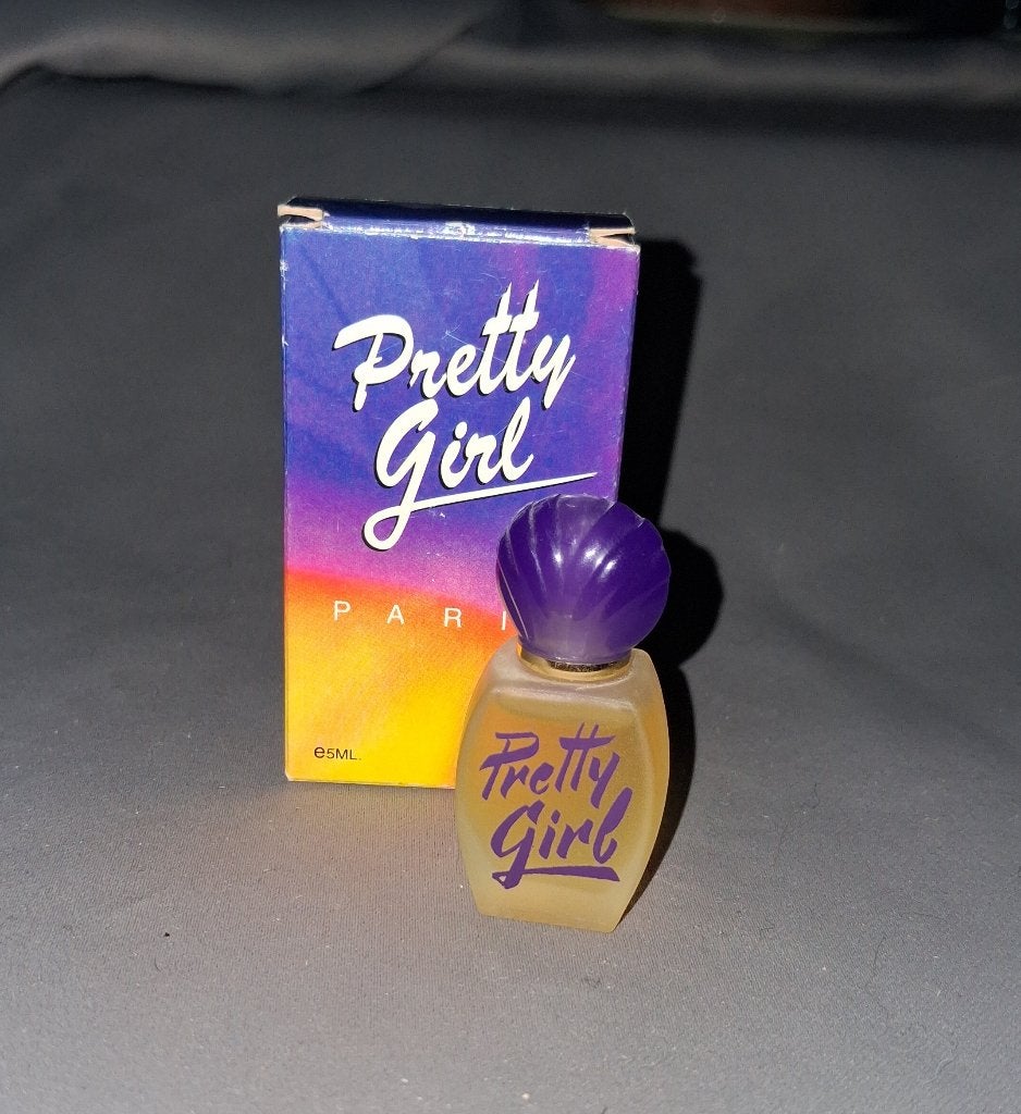 Parfum miniatuur - Pretty girl + doosje, Ophalen of Verzenden, Zo goed als nieuw, Miniatuur, Gevuld