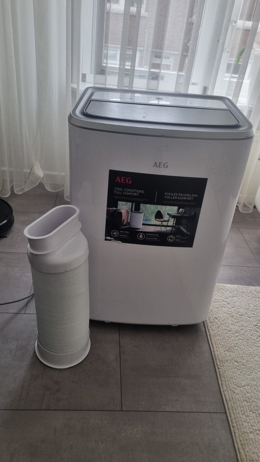 AEG Mobiele Airco AXP26U338CW - Koelen en Ontvochtigen, Energieklasse A of zuiniger, Minder dan 60 m³, 3 snelheden of meer, Ophalen of Verzenden