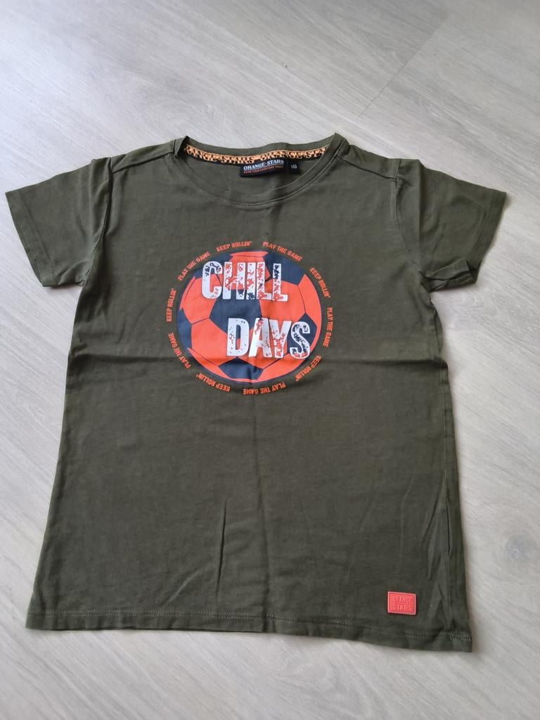 Orange stars t'shirt maat140, Ophalen of Verzenden, Zo goed als nieuw, Jongen, Shirt of Longsleeve