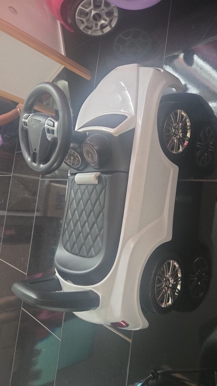 Speelgoed auto bentley kind, Ophalen, Zo goed als nieuw
