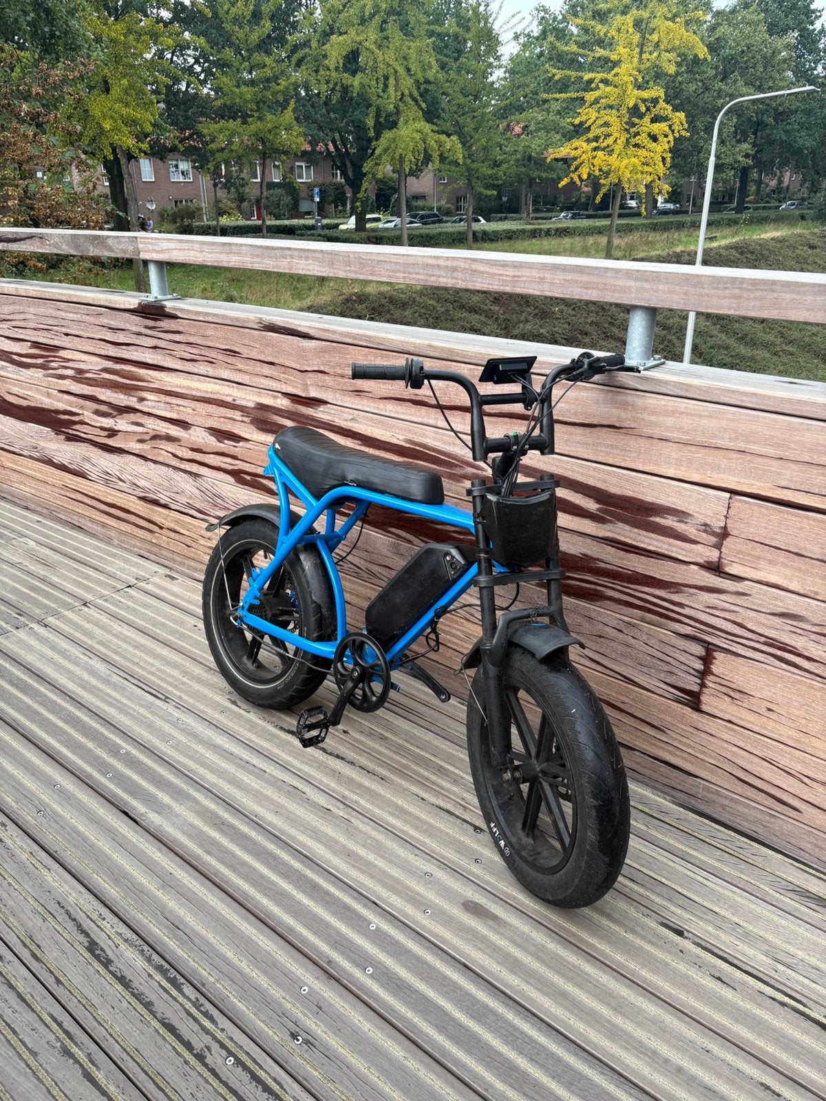 Custom V8, 59 cm of meer, Ophalen of Verzenden, Zo goed als nieuw, Overige merken